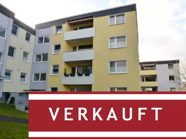 3 Zimmer – 2 Bäder – 1 Balkon + Stellplatz!